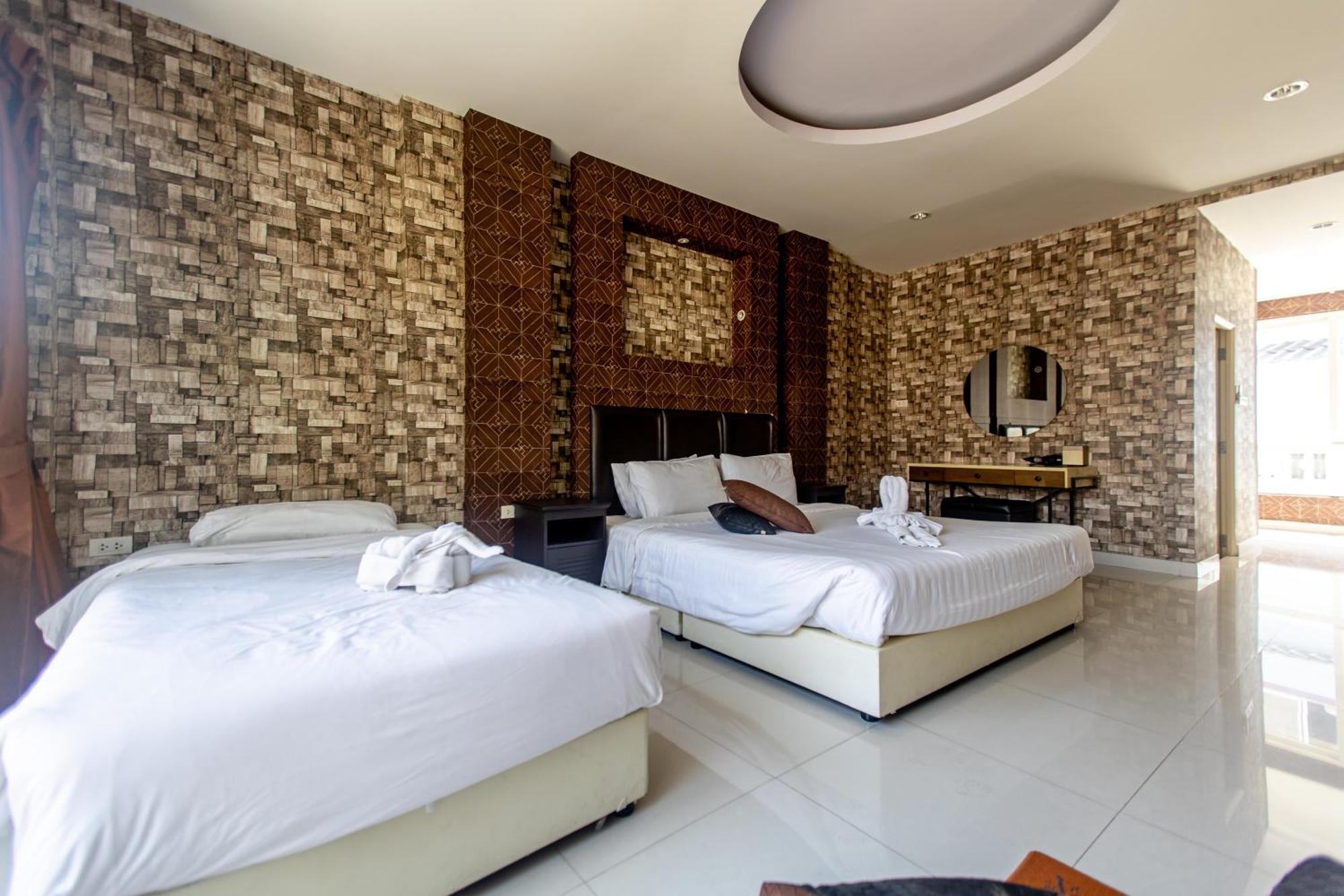 Sun Sky Resort Near Beach Jomtien Beach Exterior foto